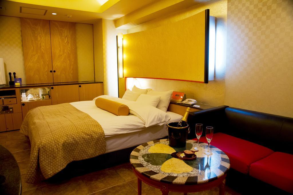 Hotel Grand Garden (Adults Only) يوكوهامَ الغرفة الصورة