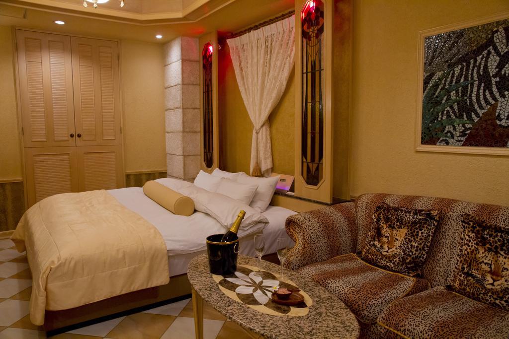 Hotel Grand Garden (Adults Only) يوكوهامَ الغرفة الصورة